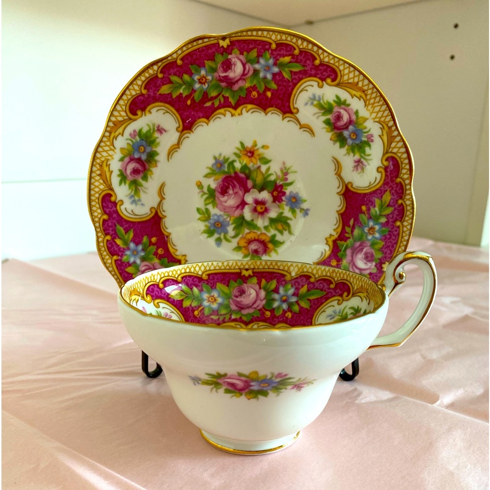 Rare EUC VTG EB Foley Bone China Teacup and Saucer in the “Tudor” Pattern 3160